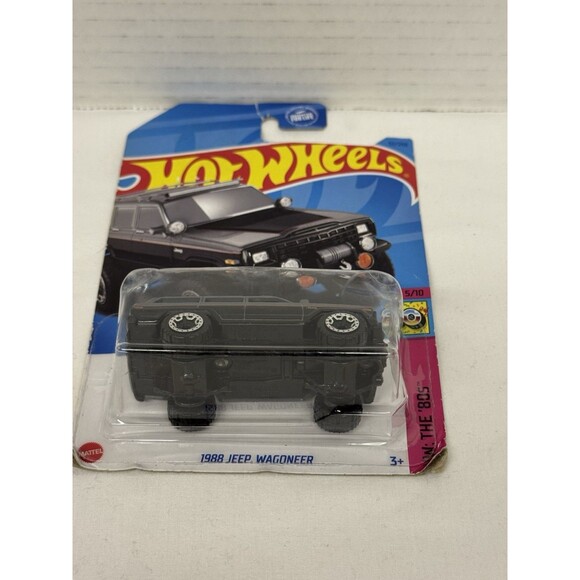 Hot Wheels Mattel 1998 Jeep Wagoneer: 80’s 5/10 #52 Grey, Black w/Red Pin Stripe - Picture 5 of 6
